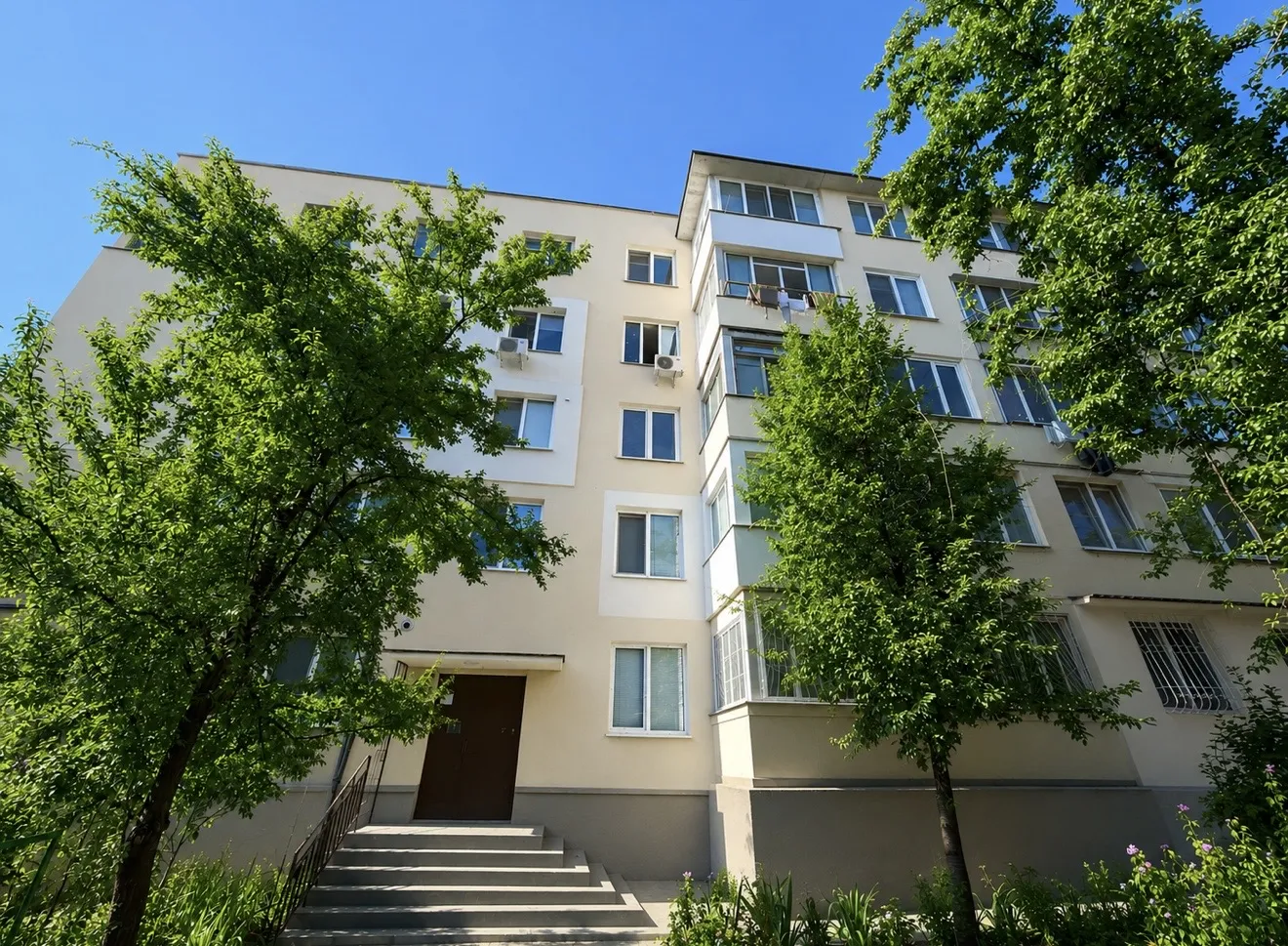 Chișinău Rîșcani str. Miron Costin 14