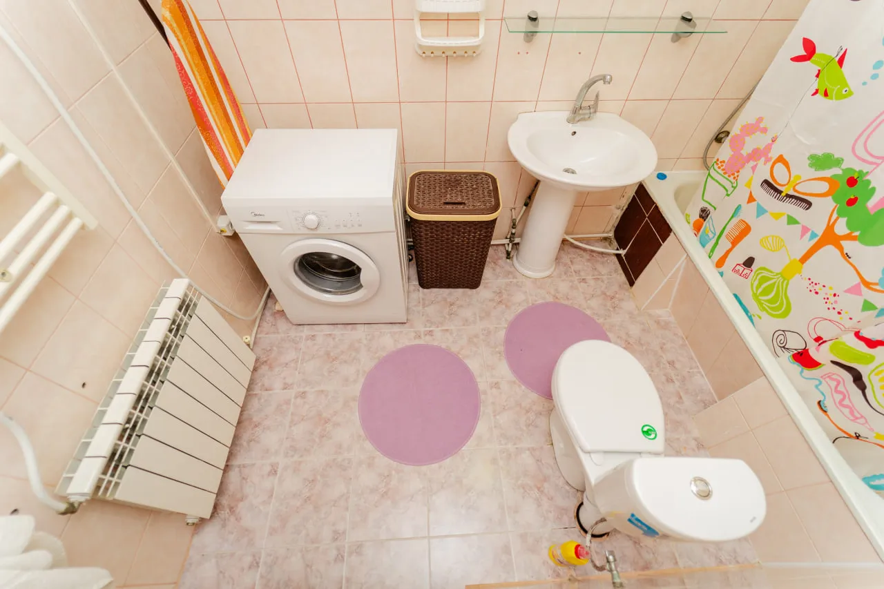 Ialoveni, Centru str. Basarabia 16