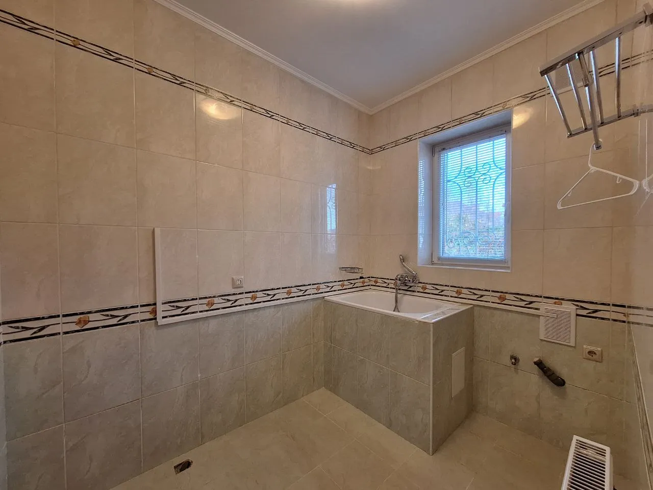 Кишинев Кодру ул. Антон Аблов 27