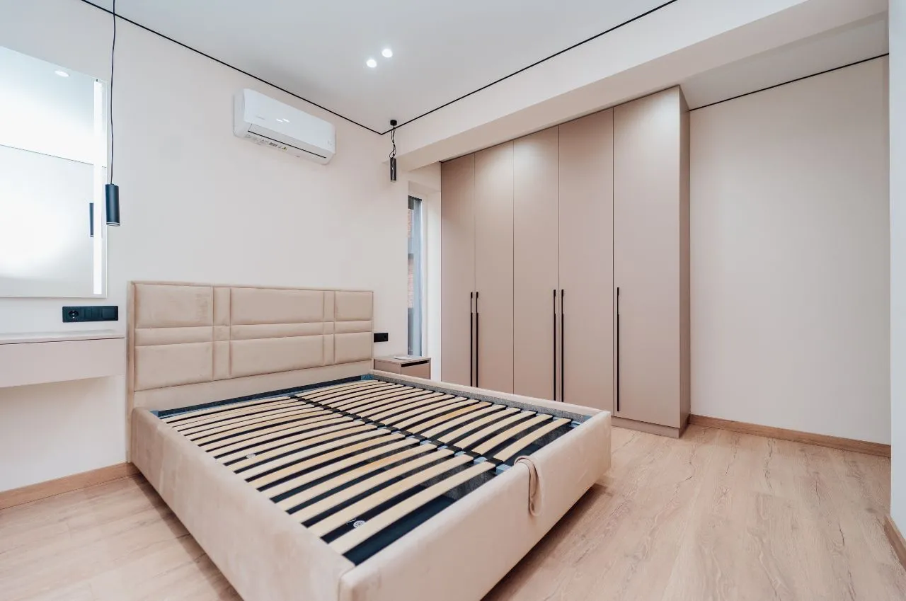 Яловень, Окрайна ул. 31 августа 1989 11