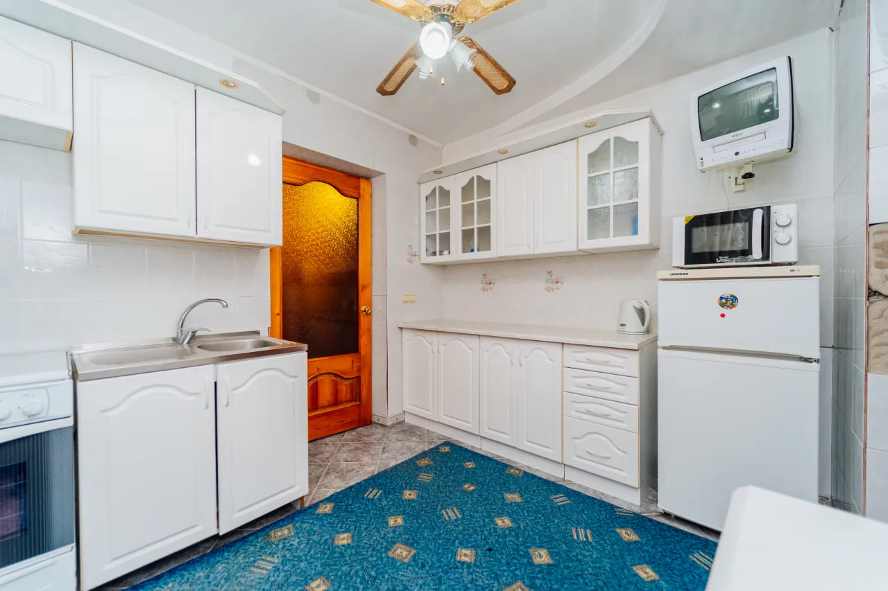 Chișinău Botanica str. Salcâmilor 7