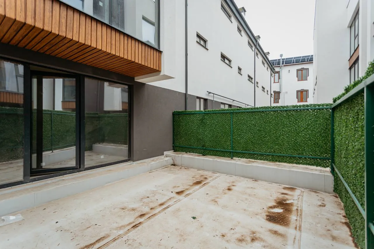 Chișinău Codru str. Costiujeni  13
