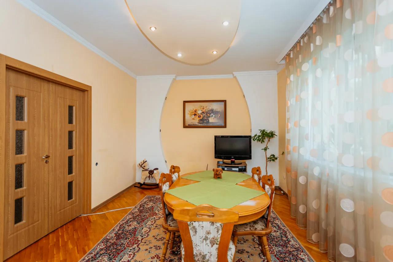 Chișinău Telecentru str. Crizantemelor 4