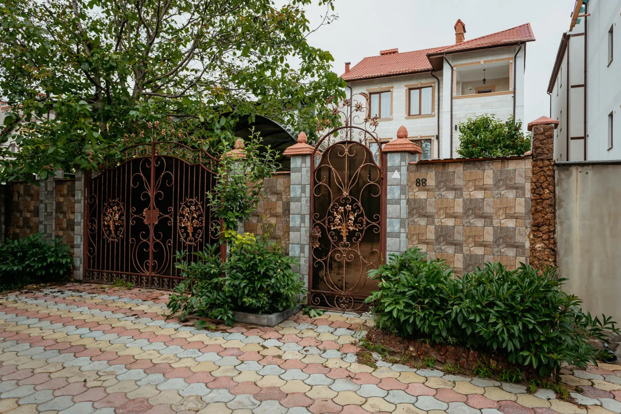 Chișinău Rîșcani str.  Academician Sergiu Rădăuțanu 24