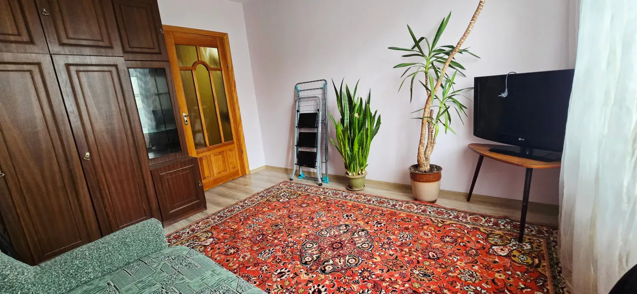 Chișinău Rîșcani str. Florilor 4