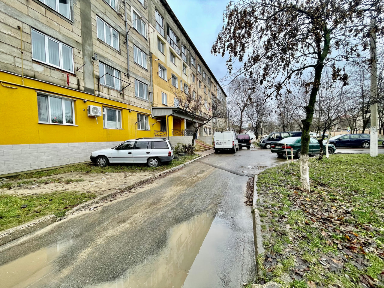 Ialoveni Centru str. Petru Ștefănucă 8