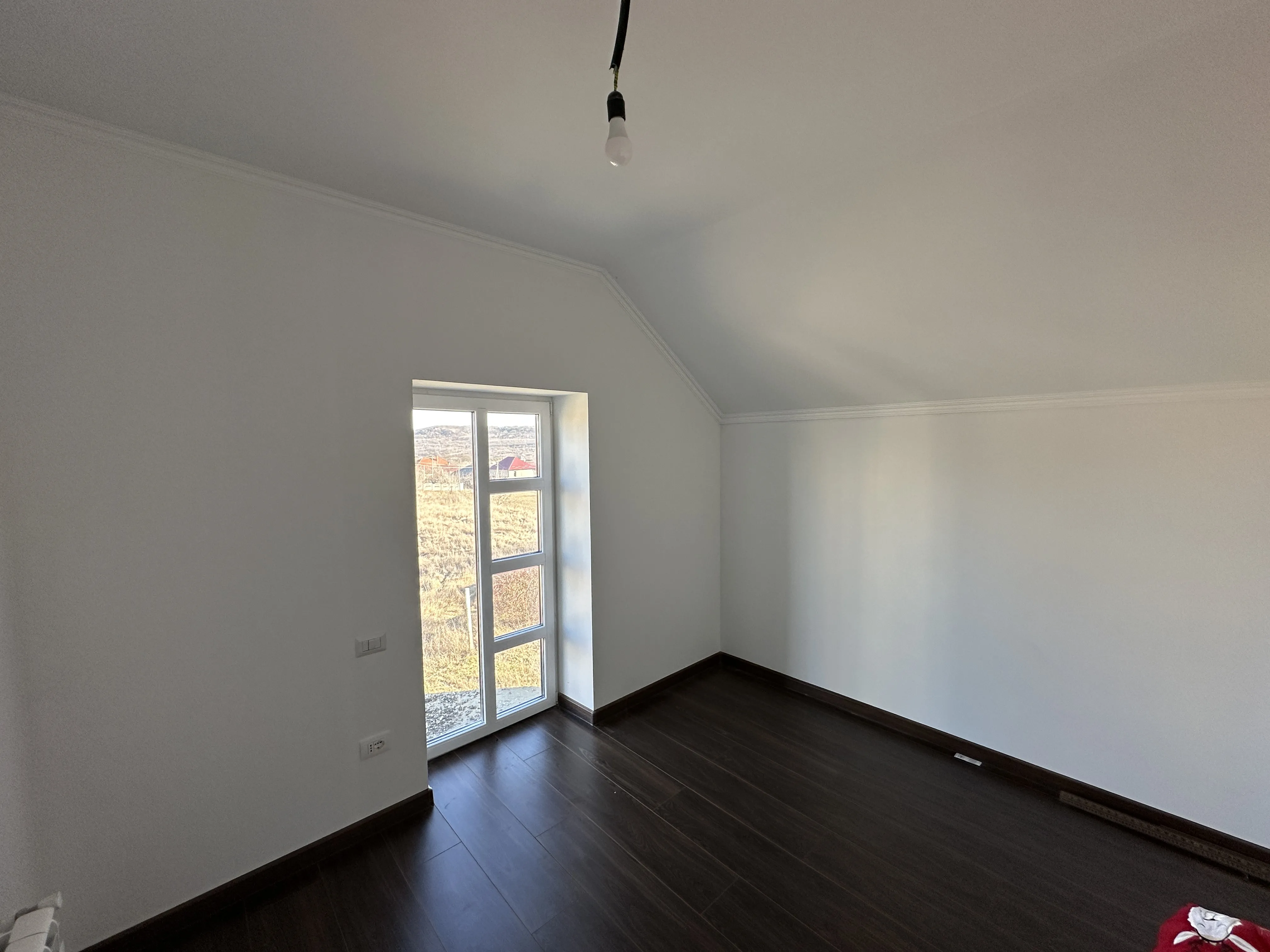 Страшены Кожушна ул. Валериу Купча 7