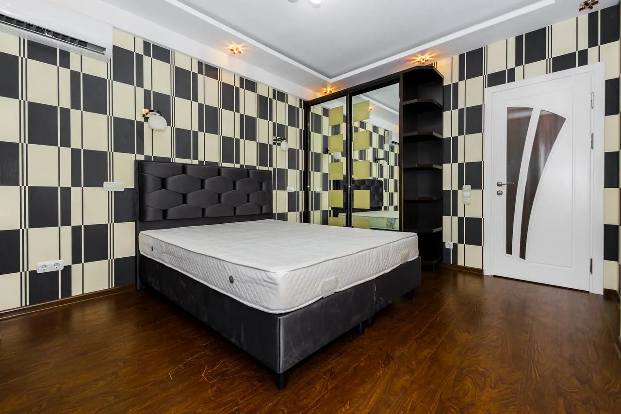 Chișinău Centru str. Lev Tolstoi  9