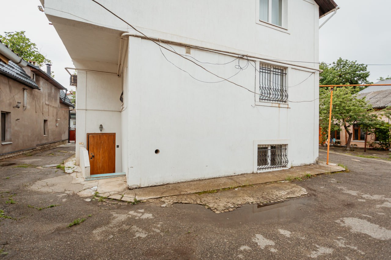Chișinău Centru str. Alexei Șciusev 27