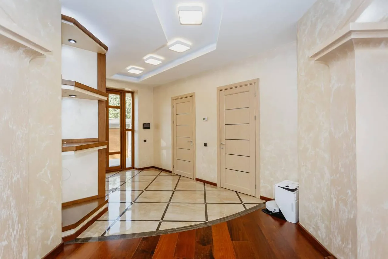 Кишинев Буюканы ул. Парис 28