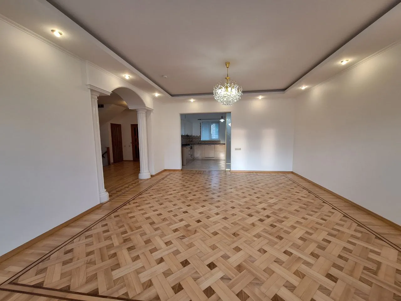 Chișinău Codru str. Anton Ablov 4