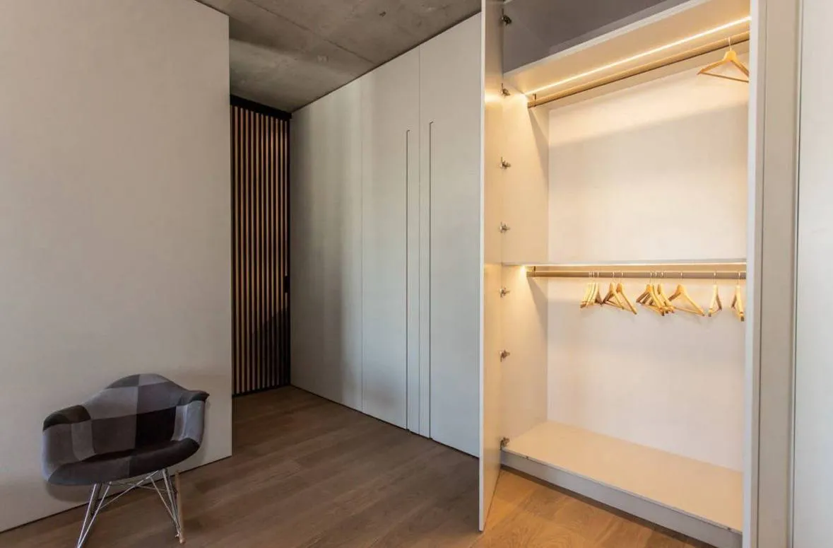 Chișinău Centru str. Tricolorului 8