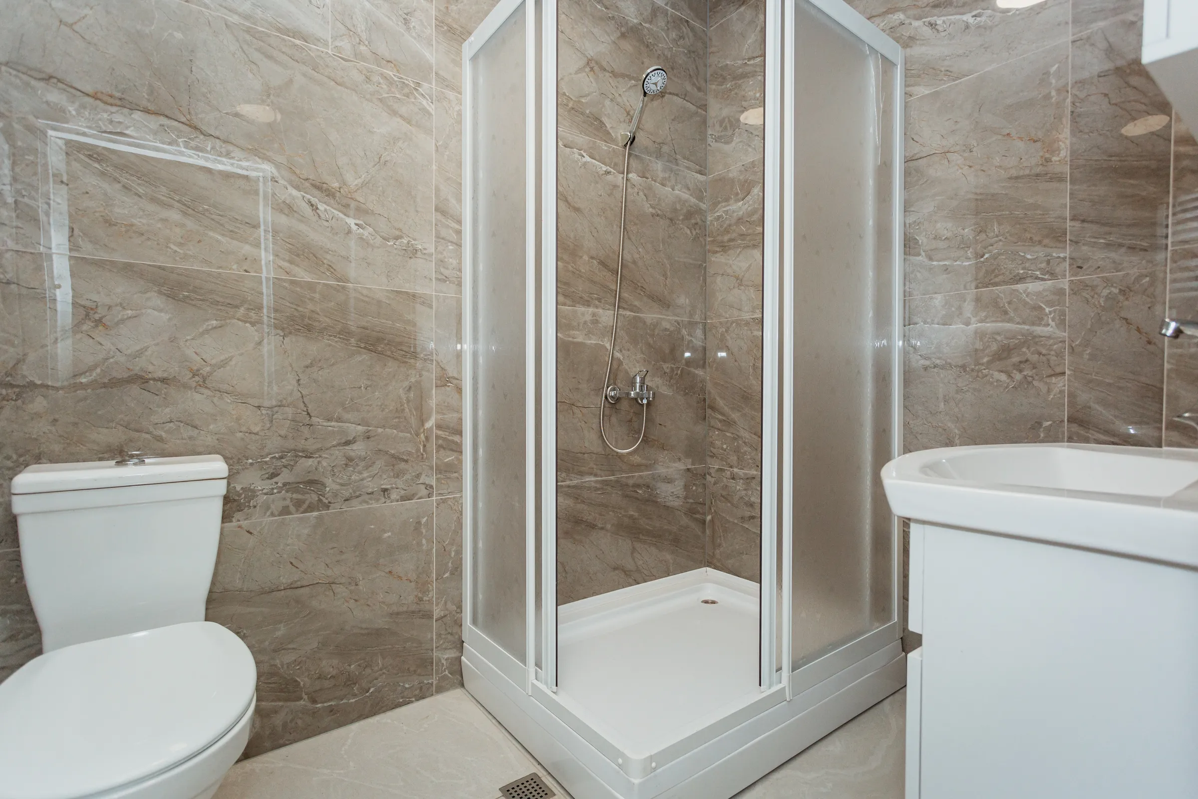 Ialoveni Nimoreni str. Codrilor 14