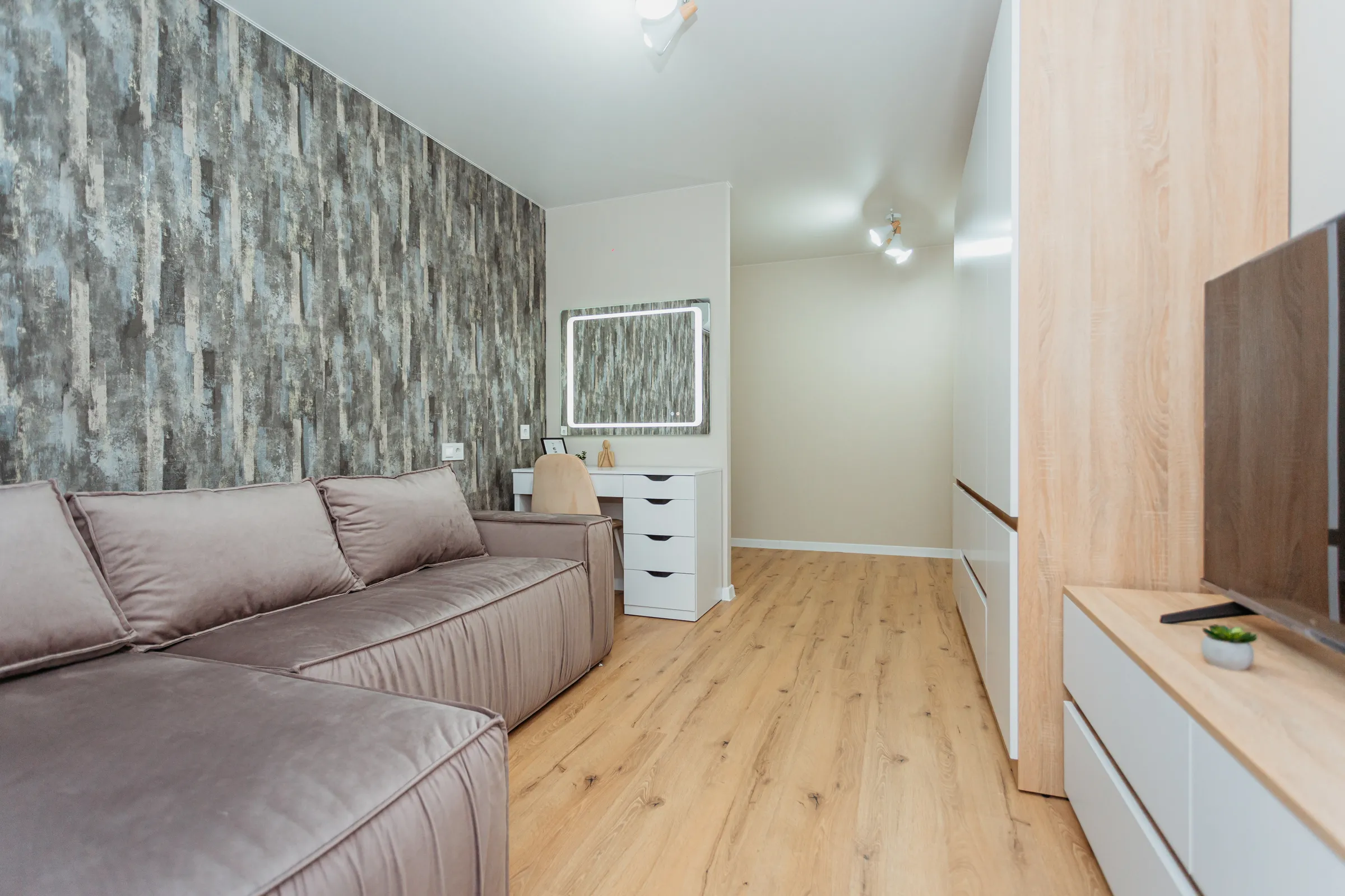 Chișinău Botanica str. Independenței 1