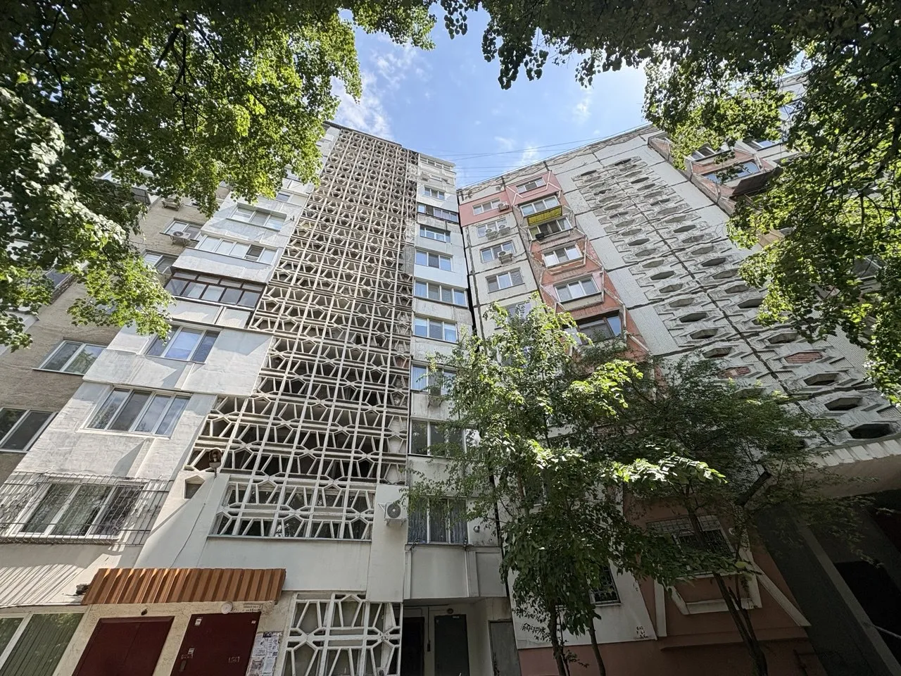 Chișinău Botanica bd. Decebal 8
