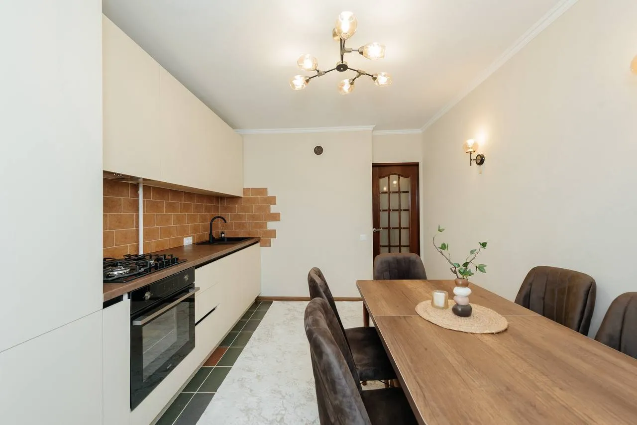 Кишинев Буюканы ул. Онисифор Гибу 6