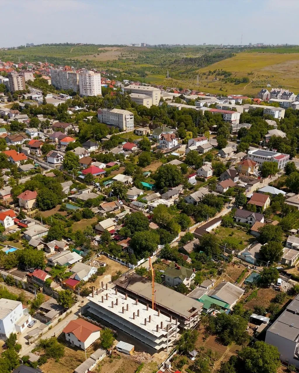 Ialoveni, Centru str. Grigore Vieru 13
