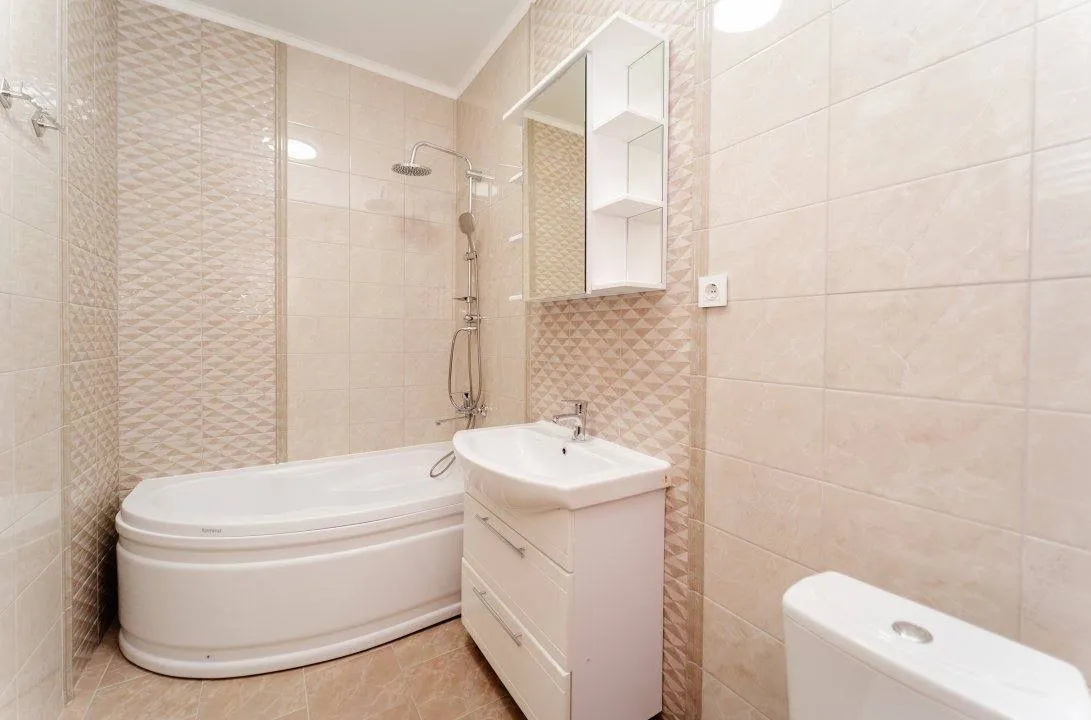 Chișinău Buiucani str. Liviu Deleanu 11