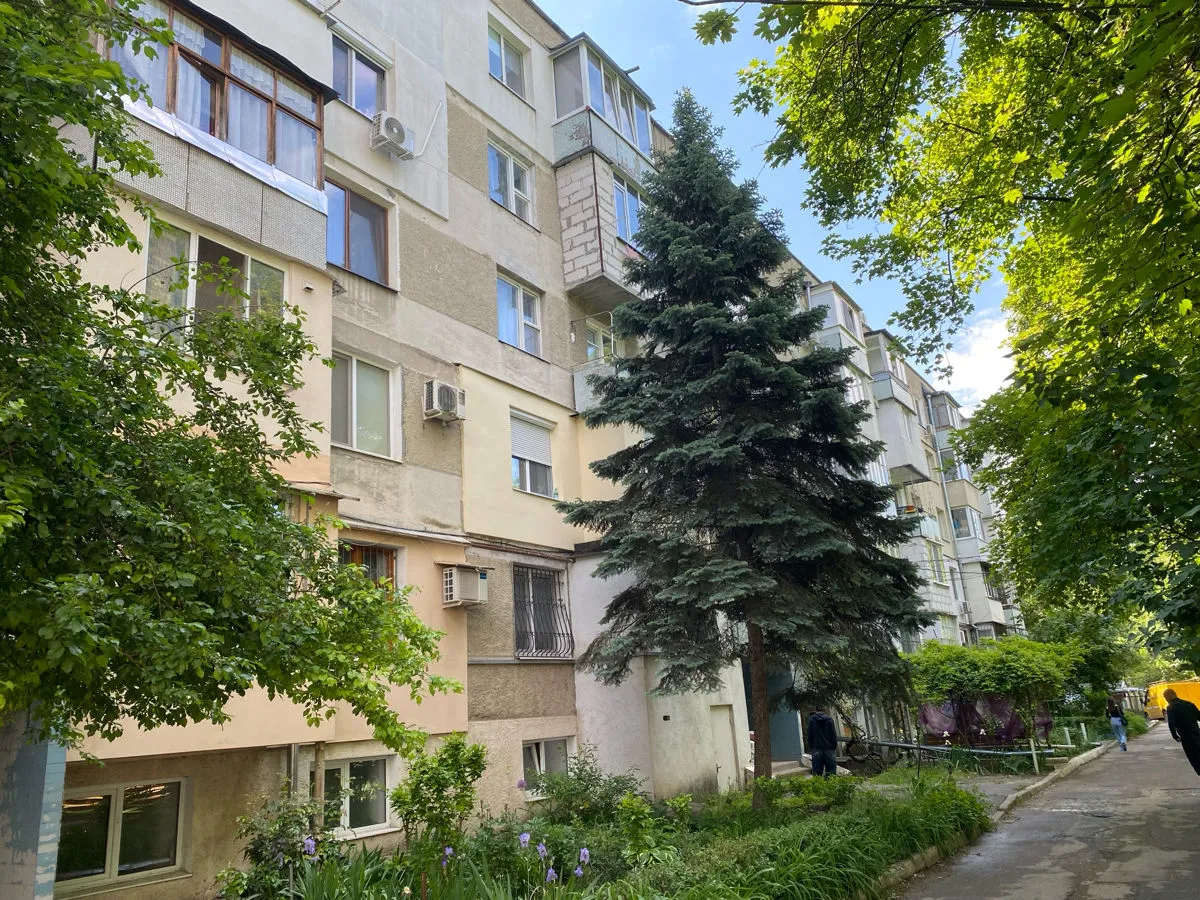 Chișinău Rîșcani str. Florilor 11