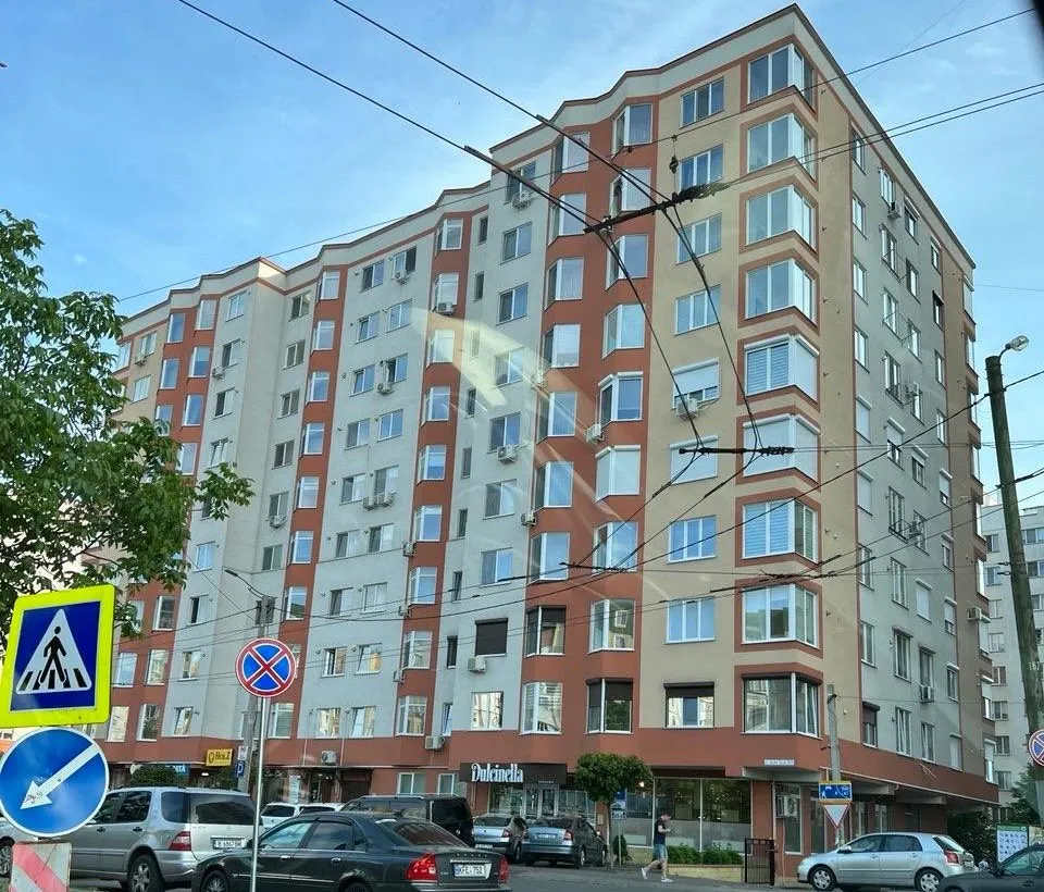 Chișinău Buiucani str. Alba Iulia 11