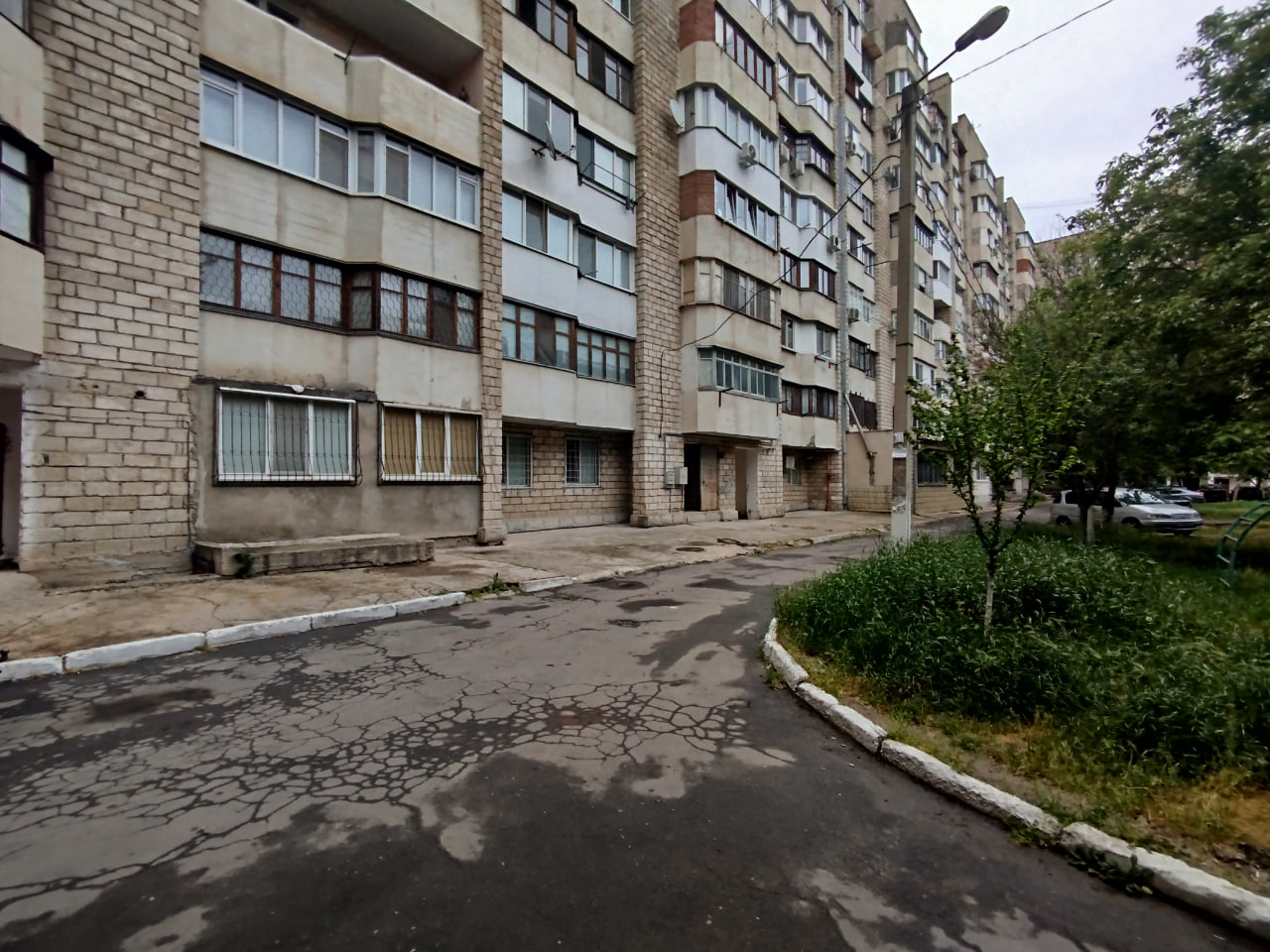 Chișinău Buiucani str. Alba Iulia 9