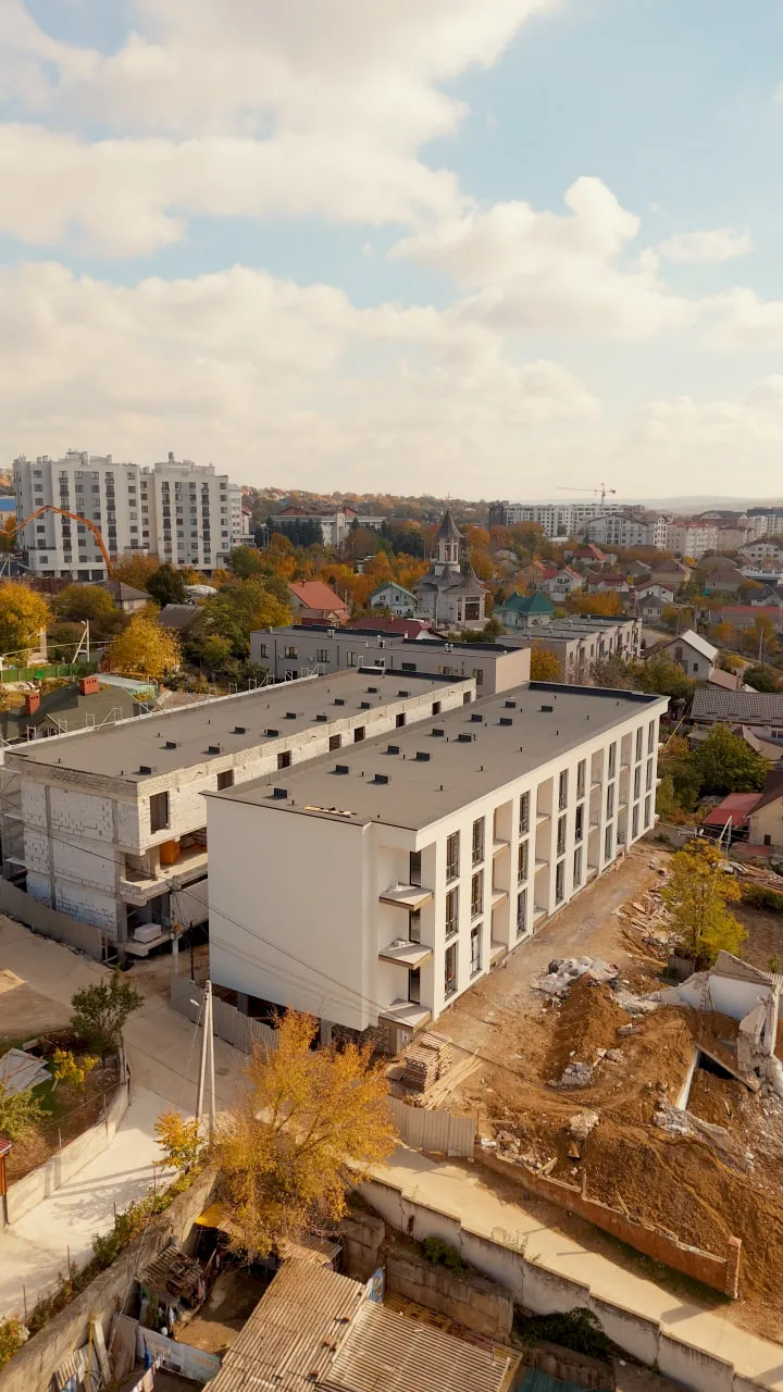 Ialoveni, Centru str. Grigore Vieru 9