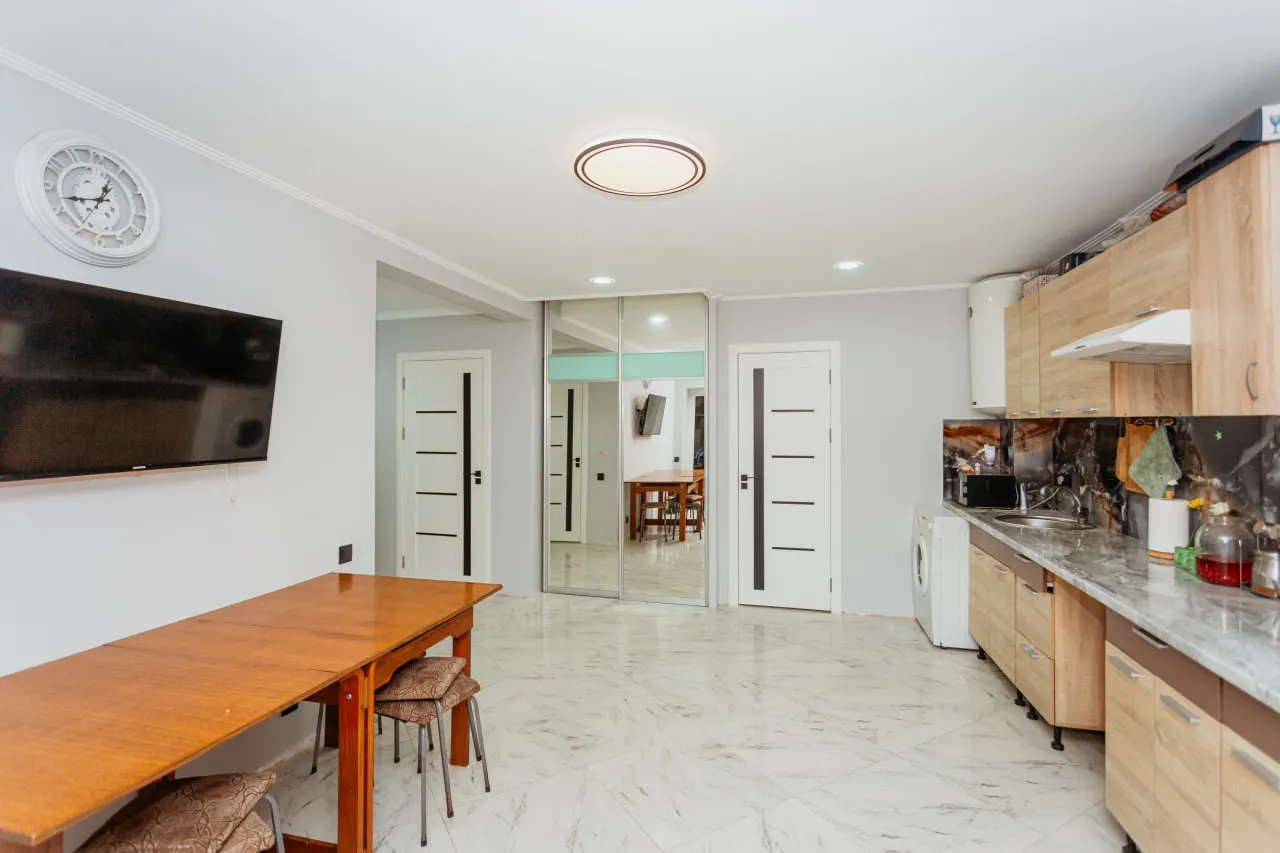 Ialoveni Periferie Î.P. „Livada de Vis” 4