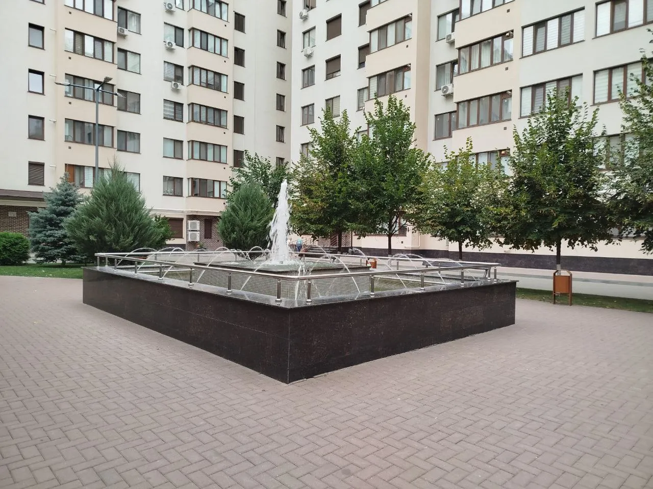 Chișinău Buiucani bd. Alba Iulia 7
