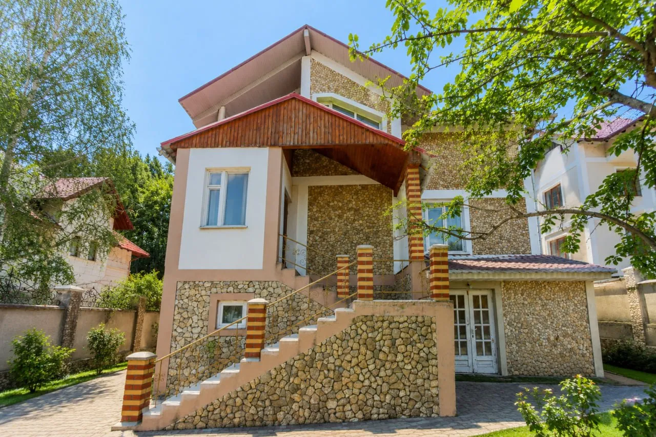 Кишинев Дурлешты ул. Барбу Лэутару 24