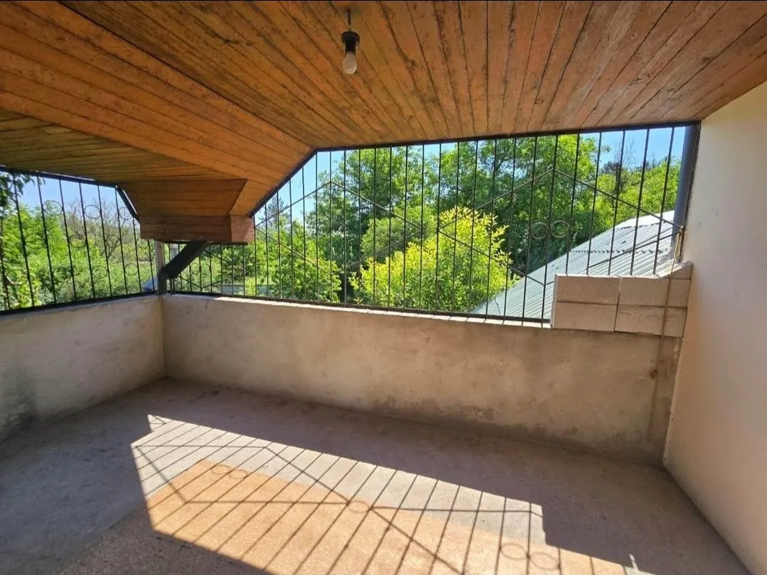 Chișinău Vatra, Villa Vara 6