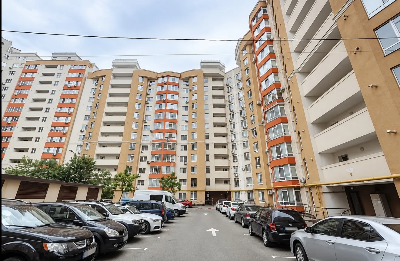 Кишинев Чокана ул. Джинта Латинэ 14
