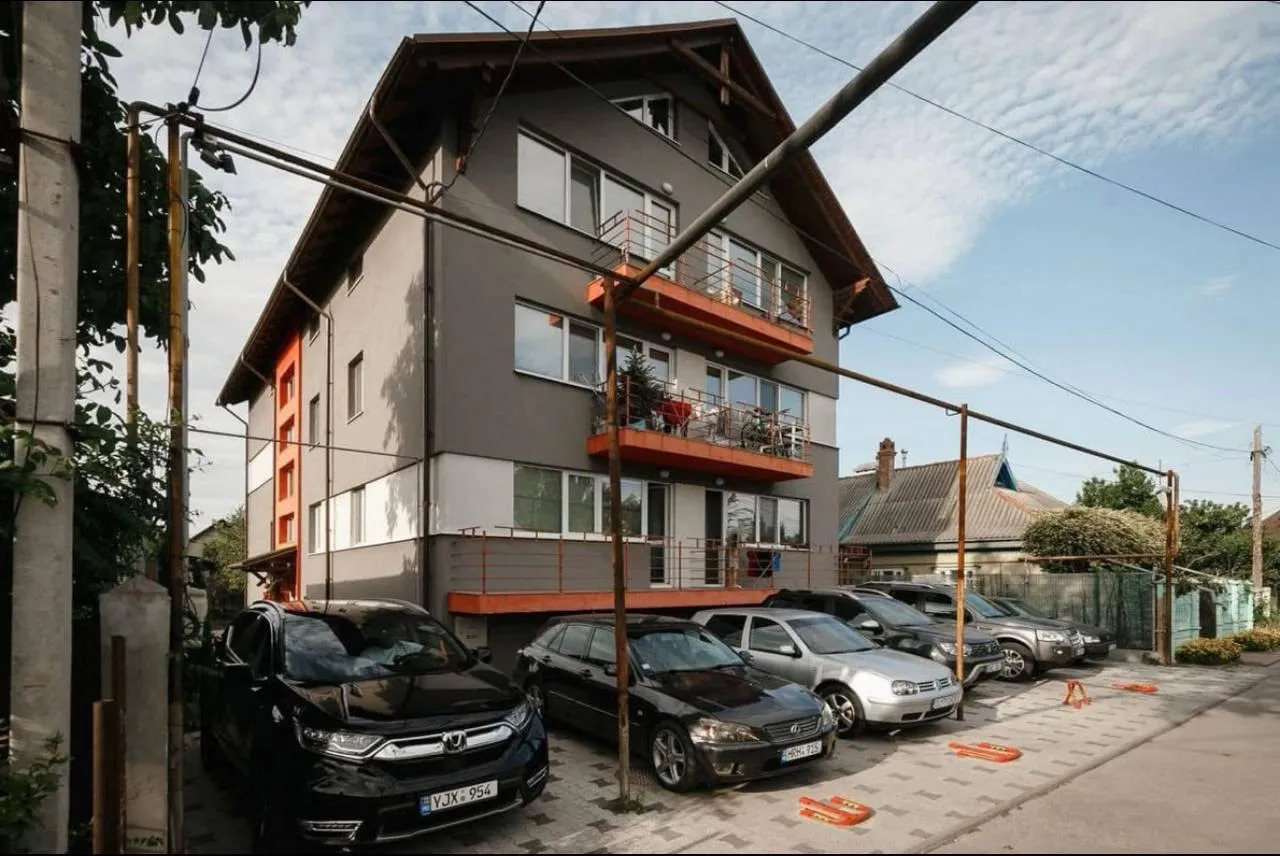Chișinău Botanica str. Tiras 11