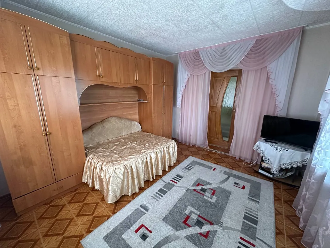 Страшены Кожушна пер. Флорилор 4