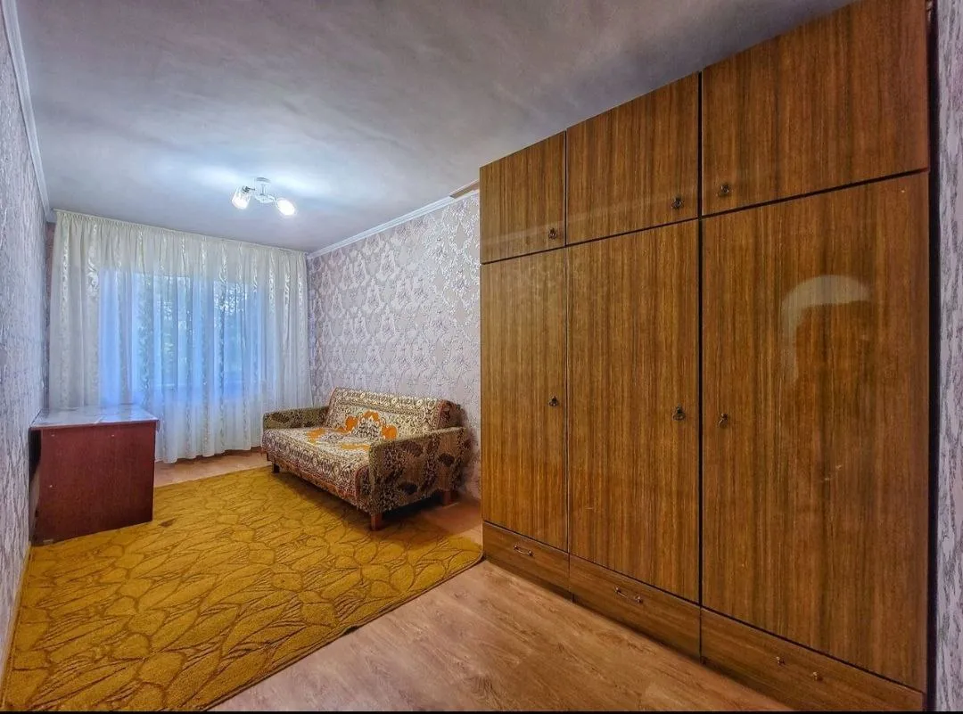 Кишинев Ботаника, ул. Гренобля 3