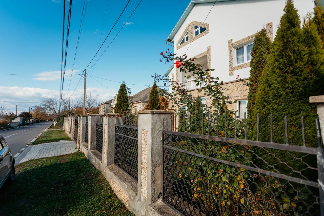 Anenii Noi Maximovca str. Tineretului  30