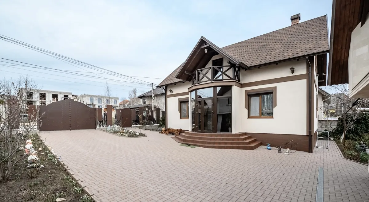 Chișinău Grătiești str. Nucarilor 1