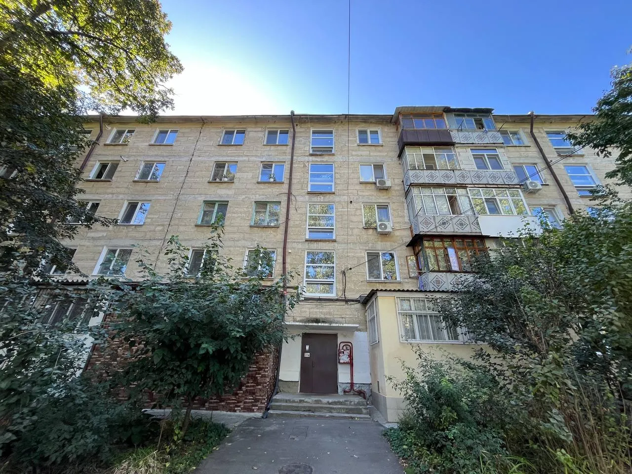Chișinău Buiucani str. Ion Creangă 8