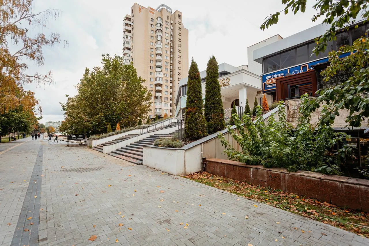 Chișinău Botanica bd. Dacia 19