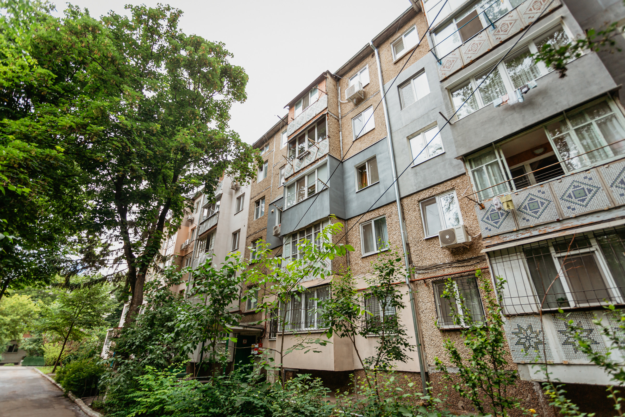 Chișinău Botanica str. Hristo Botev 9