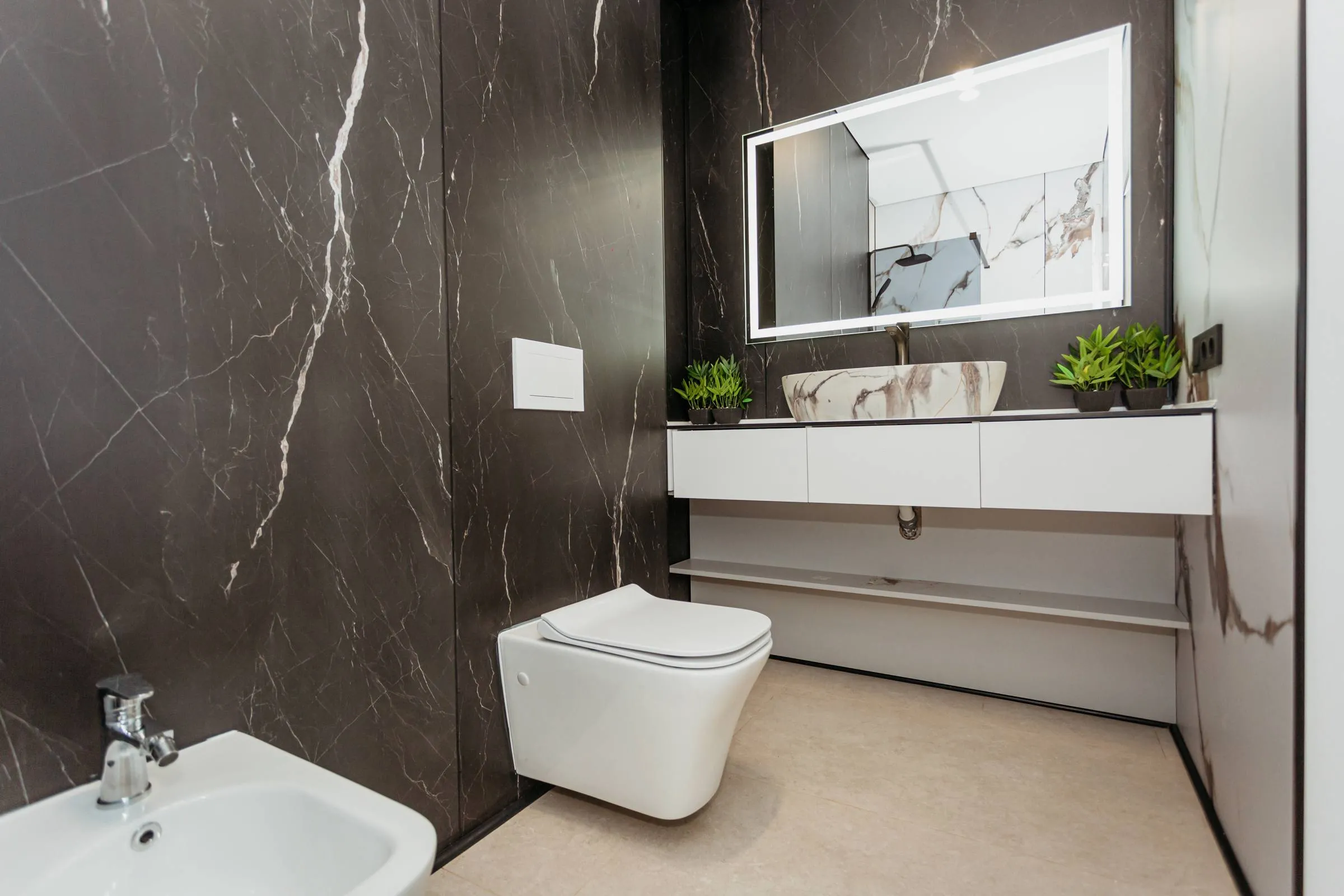 Кишинев Колоница ул. Чиприан Порумбеску 25