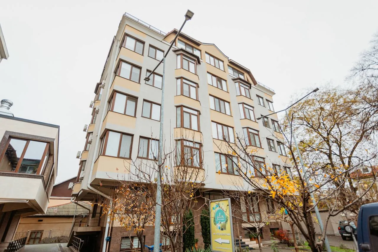 Chișinău Centru str. Vlaicu Pârcălab 11