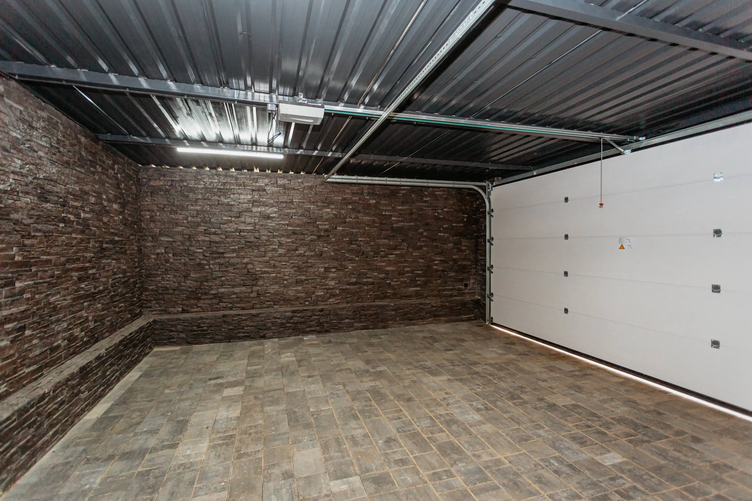 Кишинев Колоница ул. Чиприан Порумбеску 35