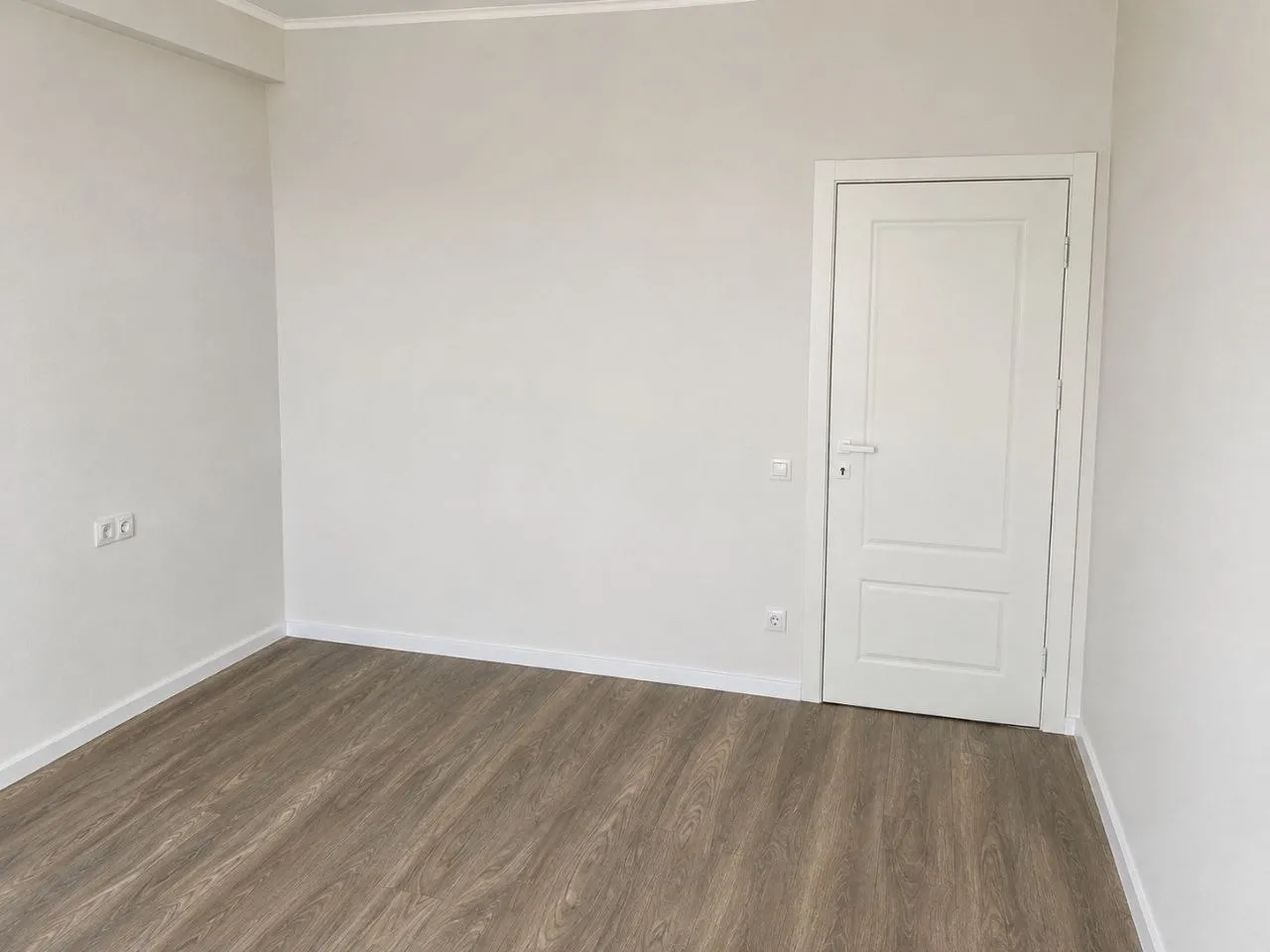 Strășeni Cojușna str. Luceafărul 5