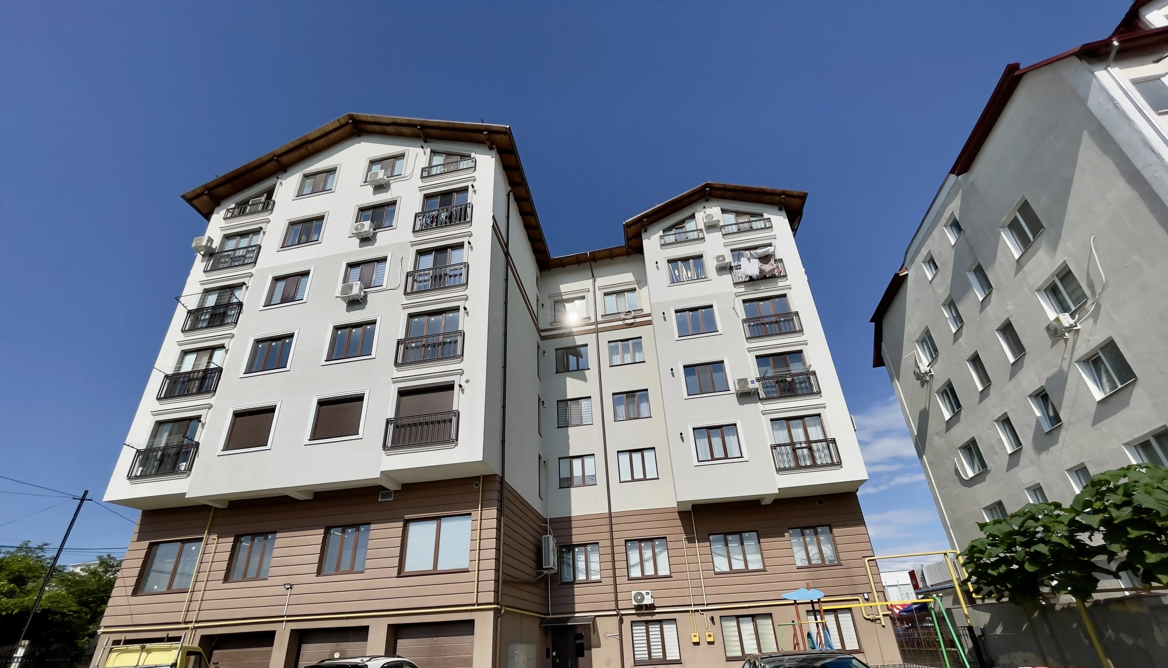 Ialoveni, Centru str. Alexandru cel Bun 11