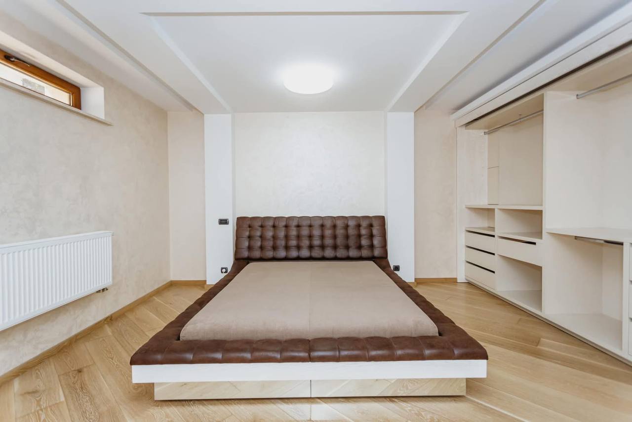 Chișinău Buiucani str. Paris  11