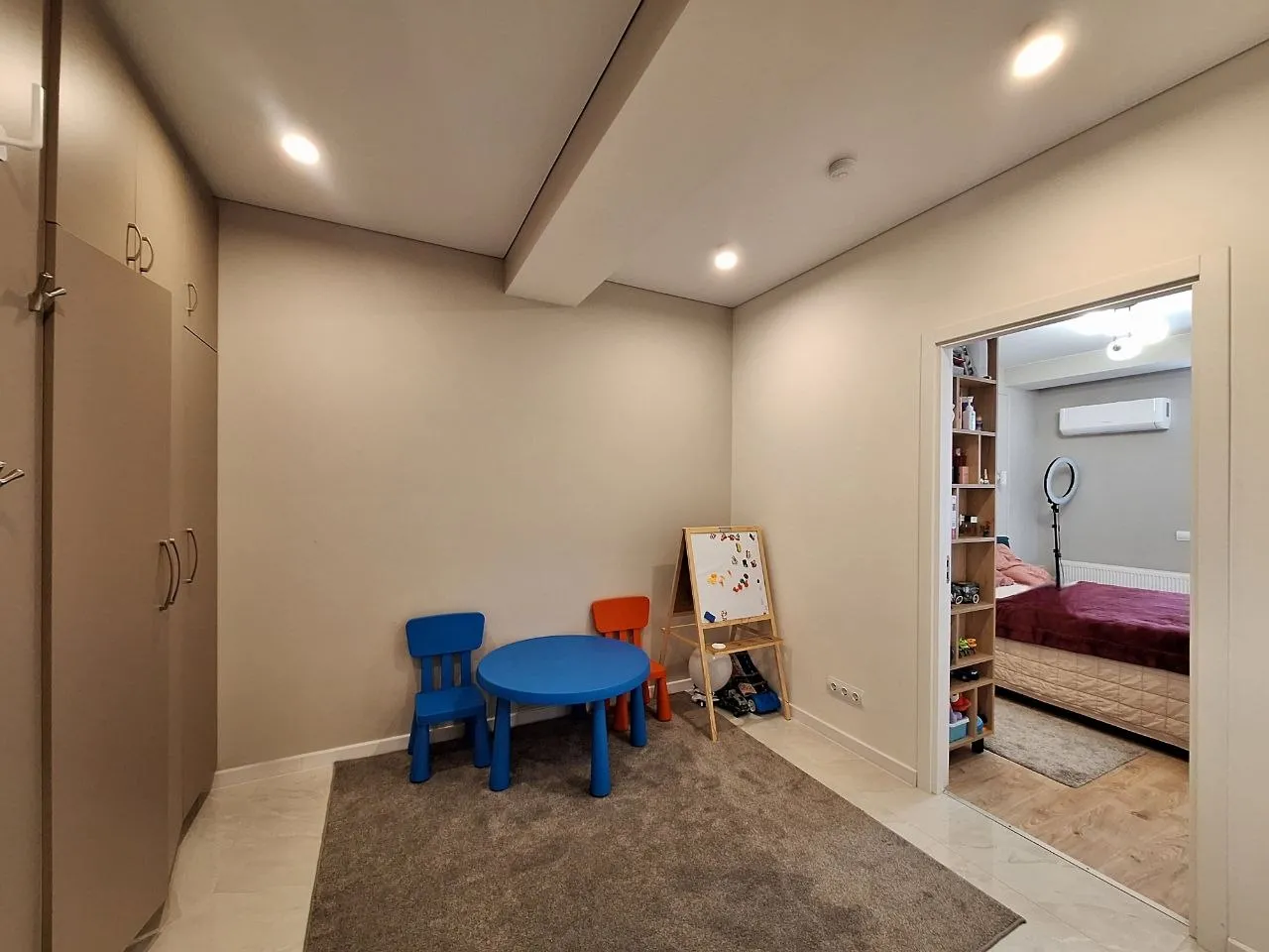 Ialoveni, Centru str. Alexandru cel Bun 4