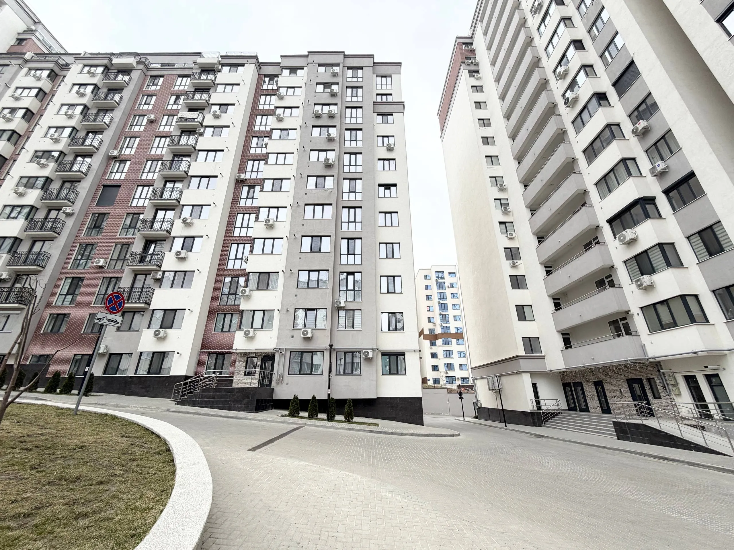 Chișinău Ciocana bd. Mircea cel Bătrân 9