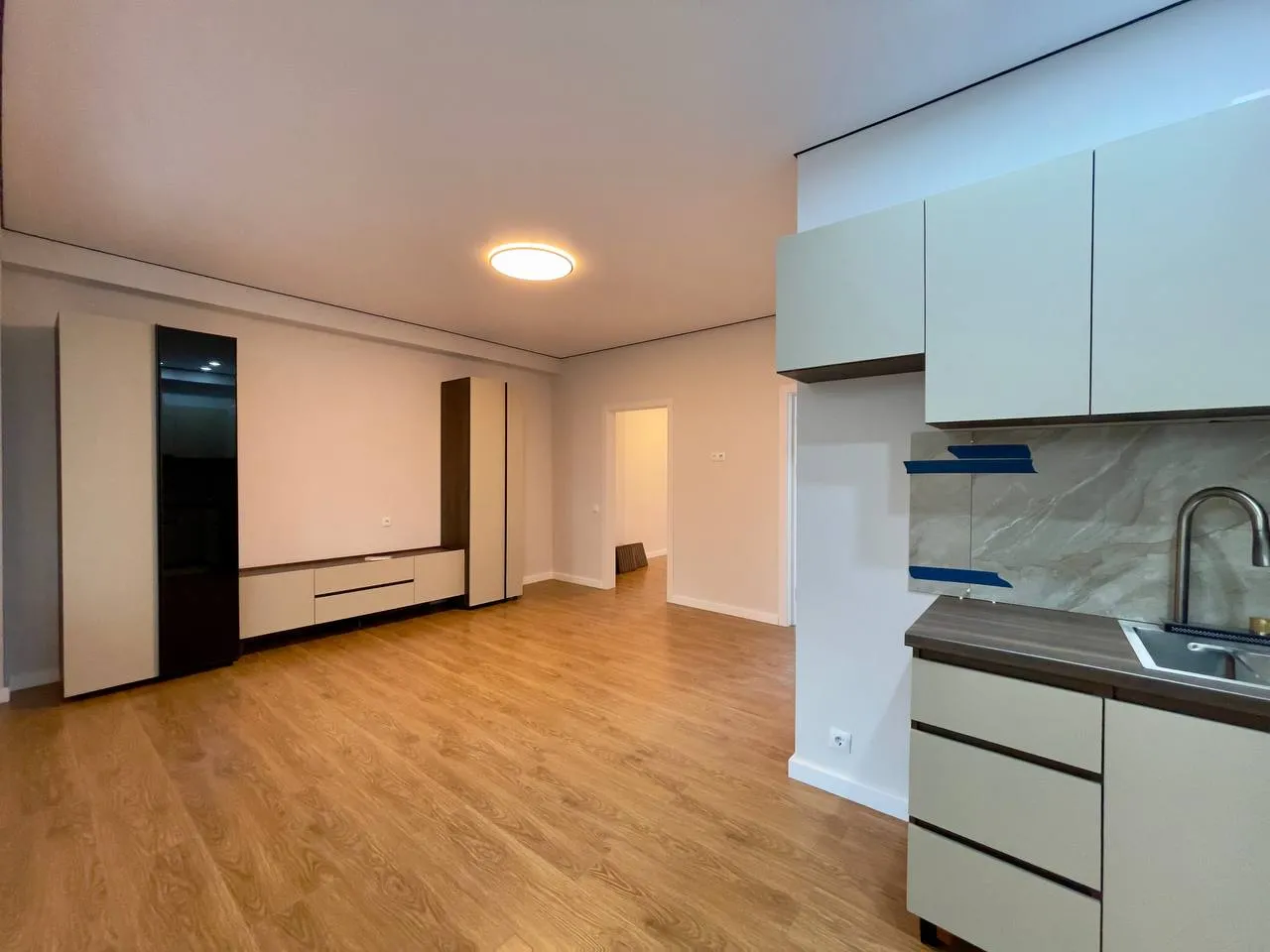 Ialoveni, Centru str. Grigore Vieru 2