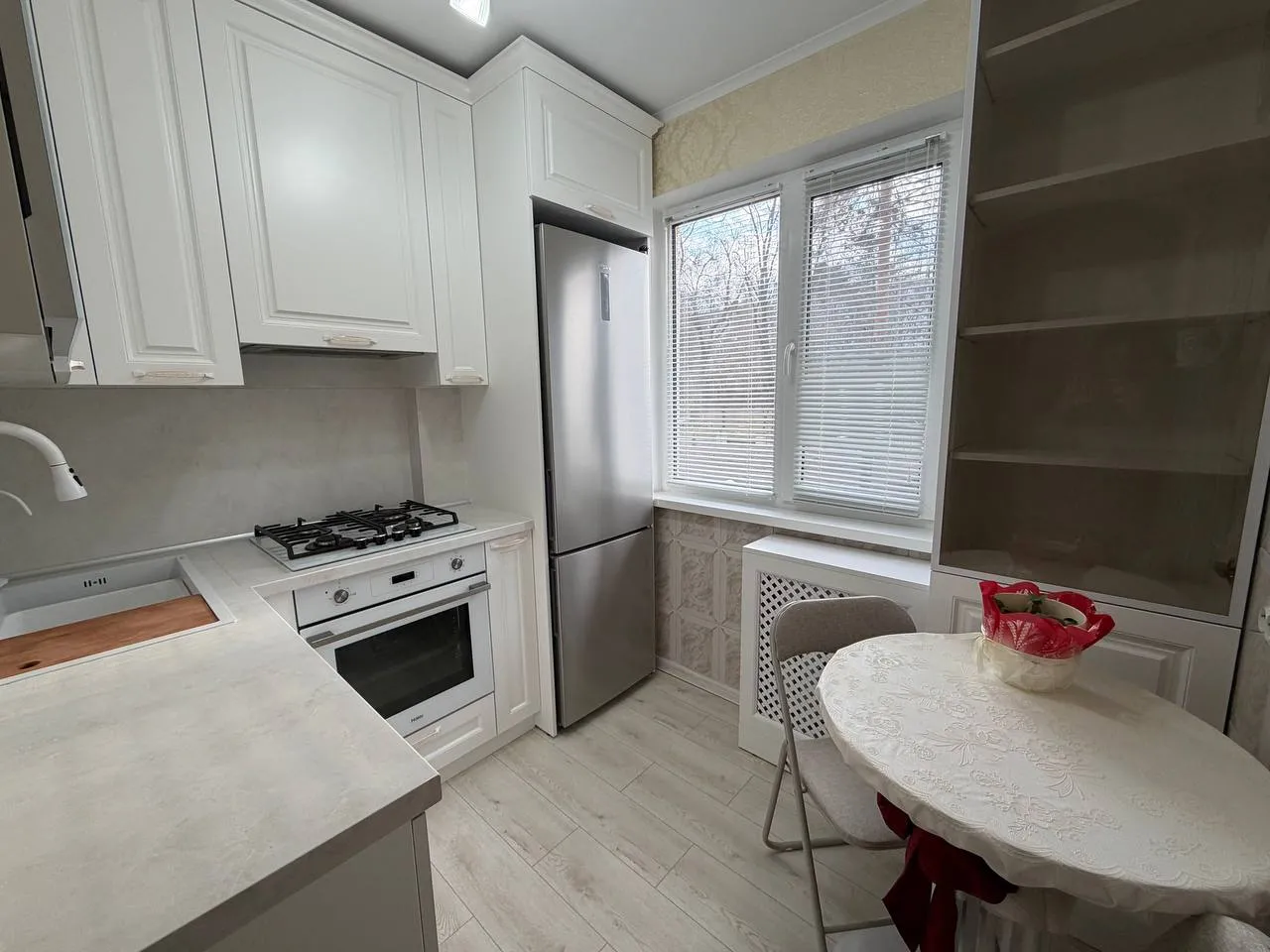 Chișinău Botanica str. Trandafirilor 4