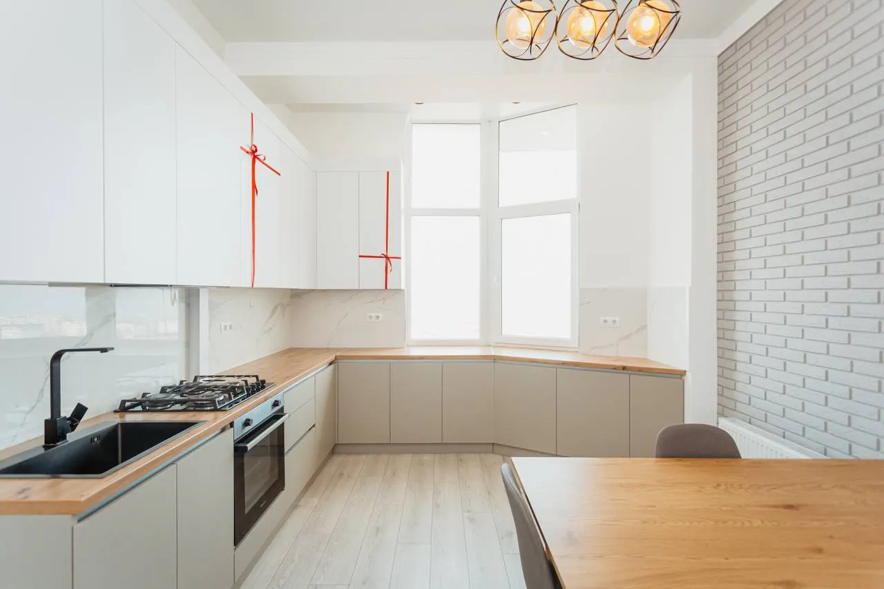 Chișinău Buiucani str. Alba Iulia 1